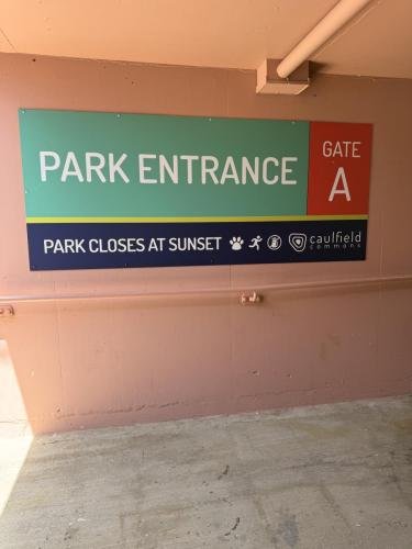 Entrance to the park through Gate A and the opening hours